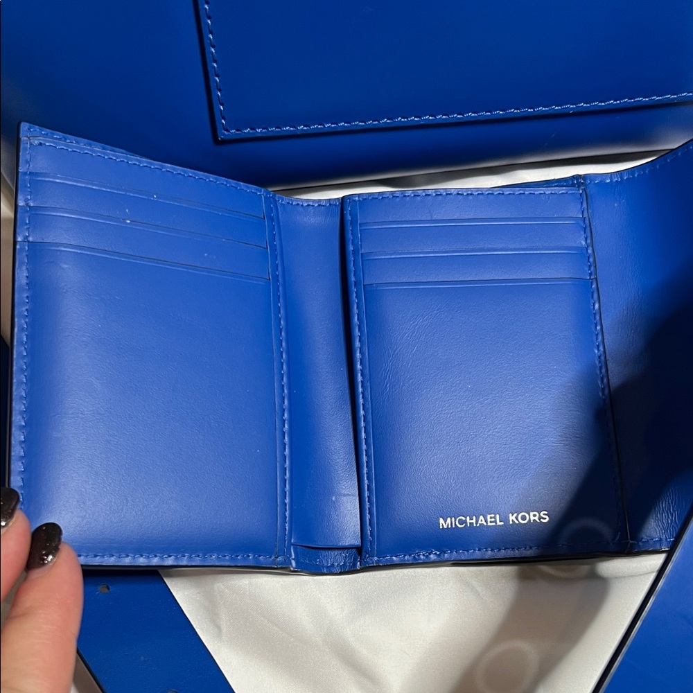 Michael Kors Vibrant Blue Tote and Wallet Set - Picture 7 of 7